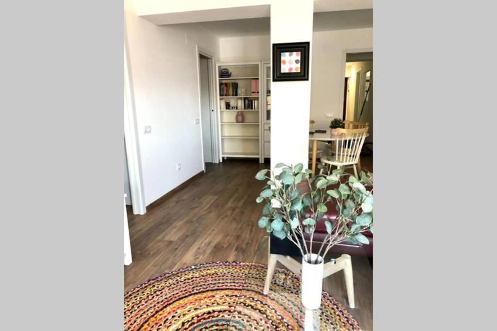 Beautiful And Renovated Apartment In The Center Valencia Exterior foto